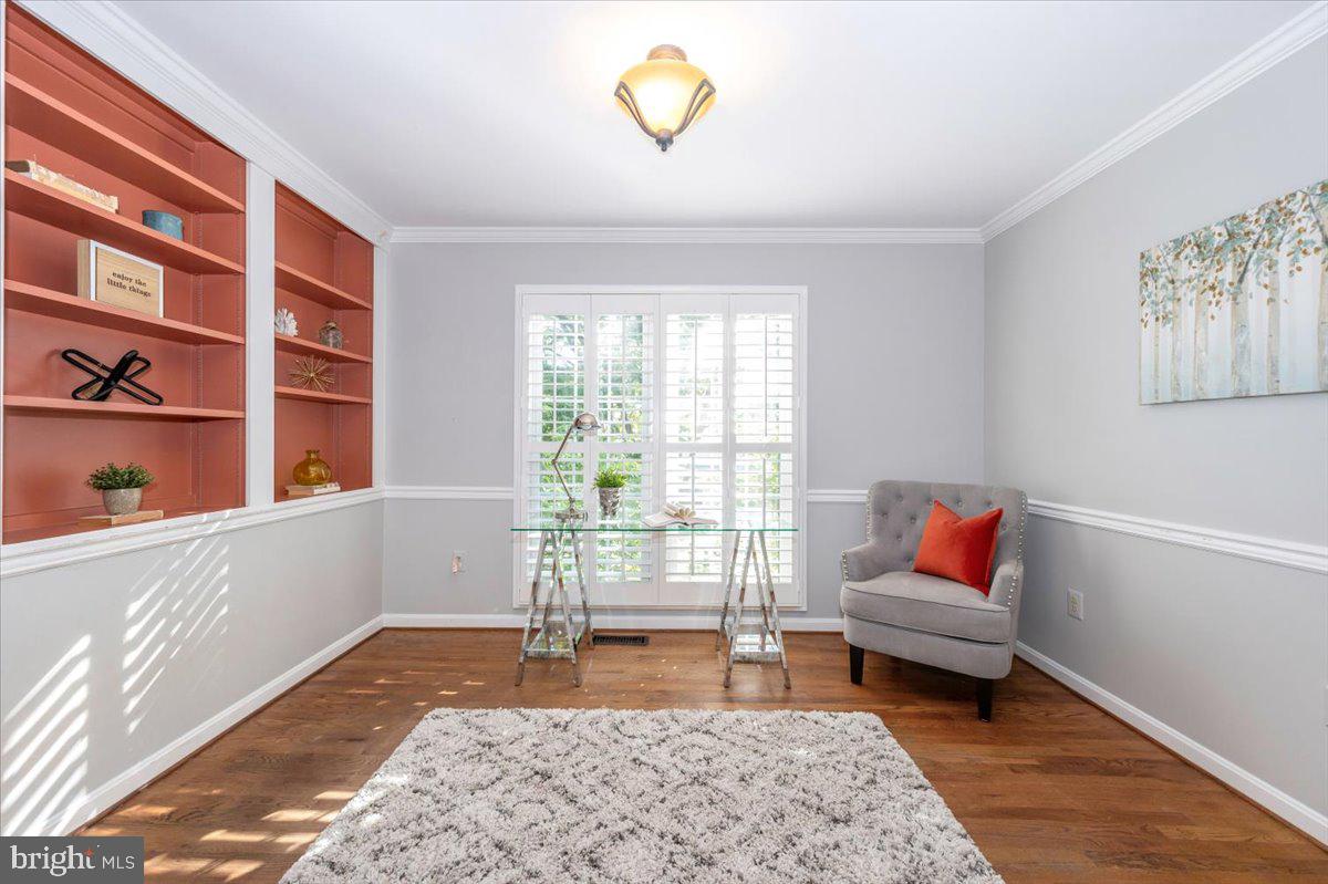 10 Megans Court Olney, MD 20832 - Photo 4 of 47 a living room with furniture and a window