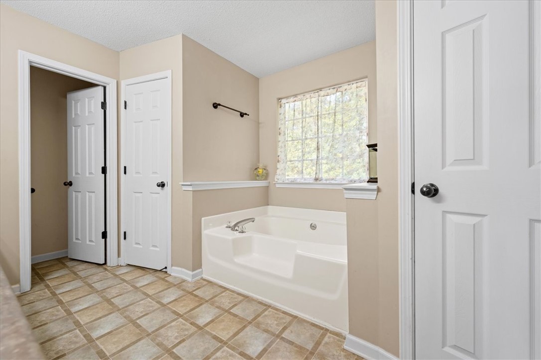 232 Ike Road Six Mile, SC 29682 - Photo 16 of 30 Gallery Image 16