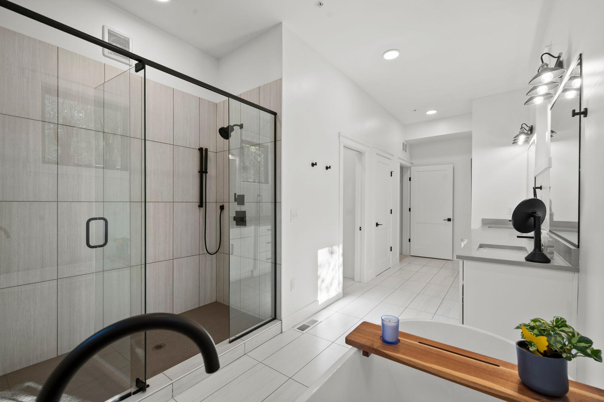 5734 Shady Oak Road, Unit 11 Minnetonka, MN 55343 - Photo 27 of 39 Gallery Image 27