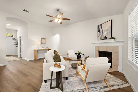 $289,000 | 219 Warner Bend, Hutto, TX 78634