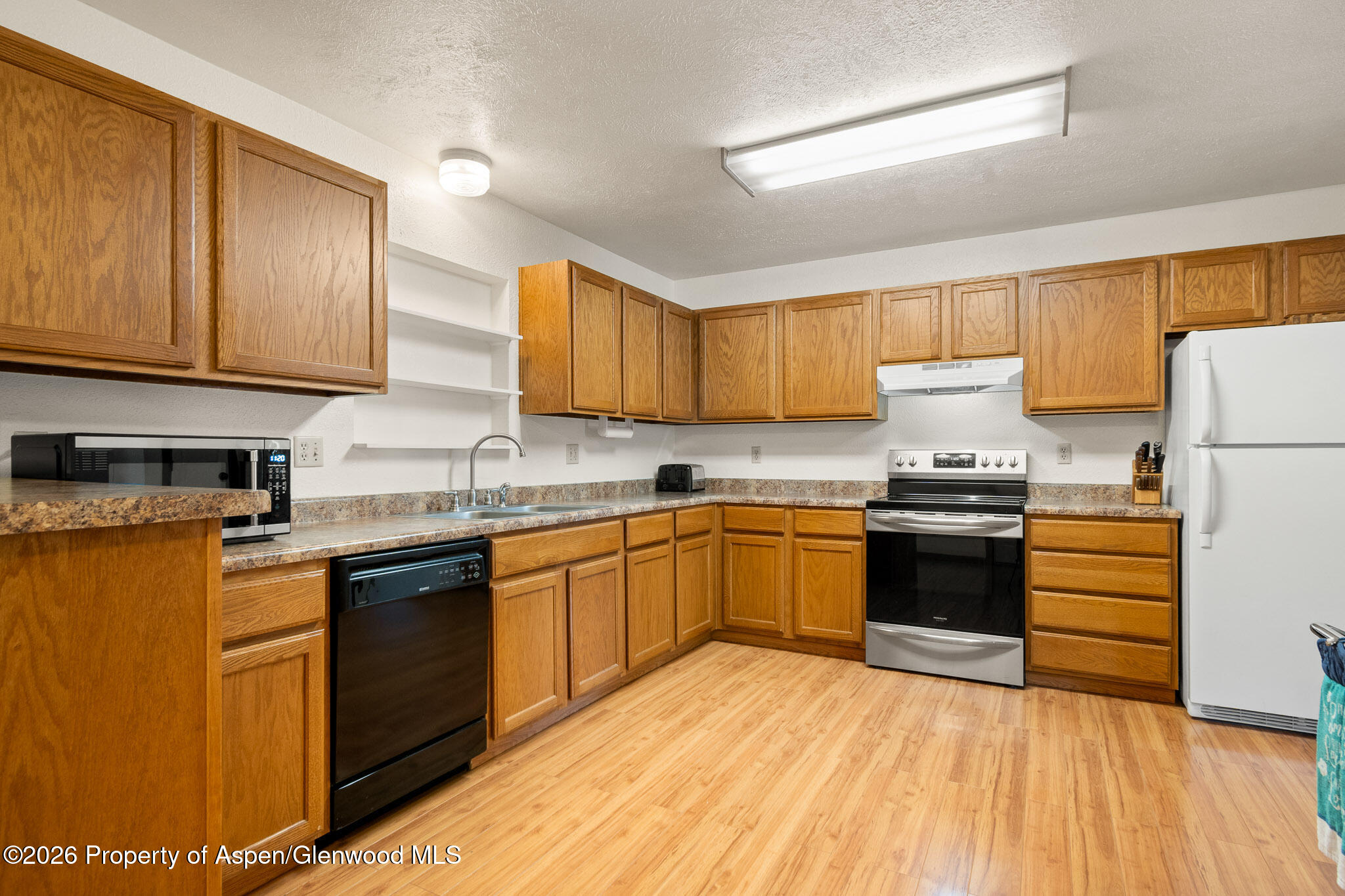 271 Remington Street Rifle, CO 81650 - Photo 7 of 27 MLS Online Version-10