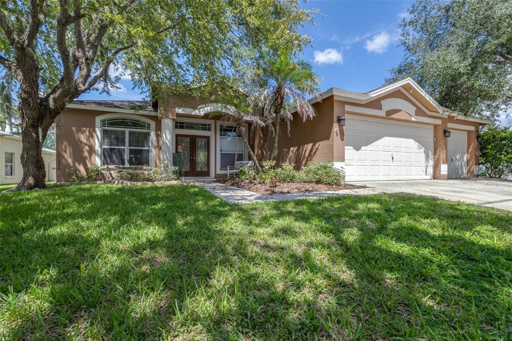 17012 Falconridge Road Lithia, FL 33547 - Photo 8 of 100 Gallery Image 8