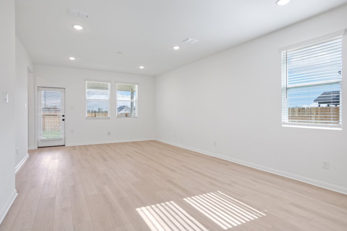 300 Leander Road Georgetown, TX 78626 - Photo 6 of 36