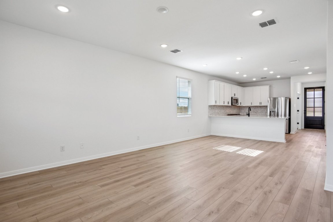 300 Leander Road Georgetown, TX 78626 - Photo 9 of 36