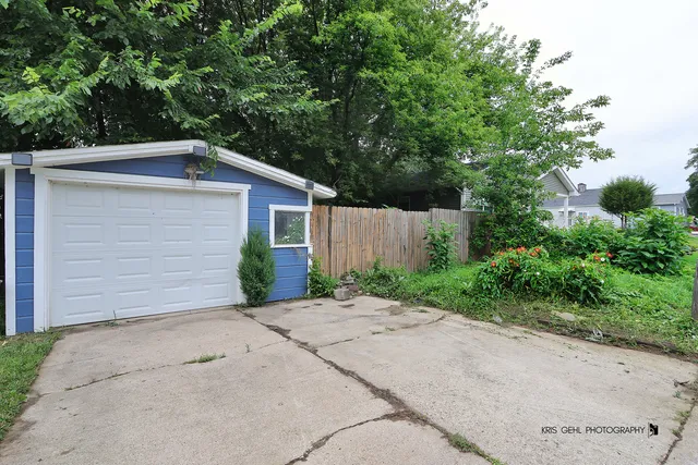 $175,000 | 1000 Pine Street, Waukegan, IL 60085