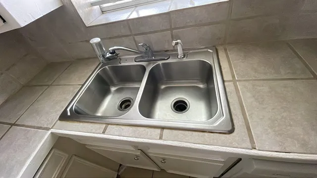 a view of utility room