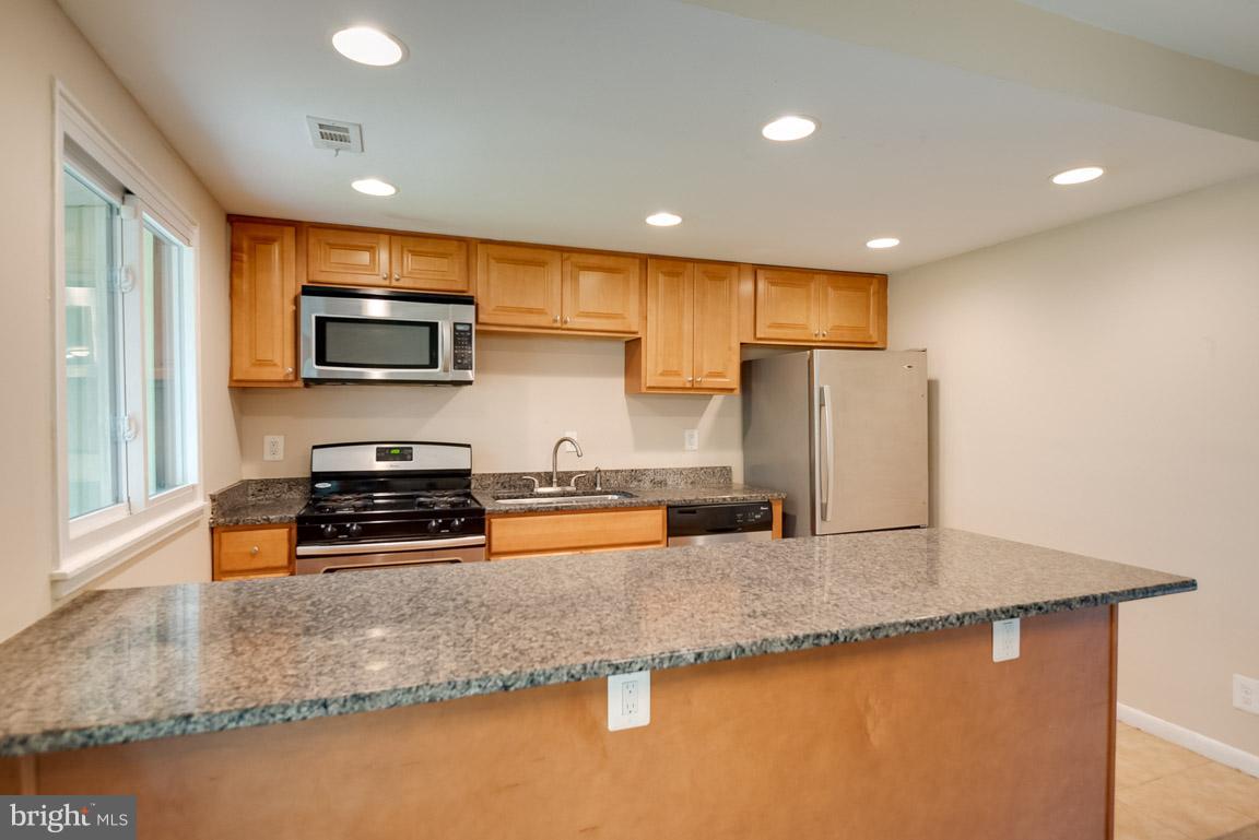 14943 Hydrus Road Silver Spring, MD 20906 - Photo 16 of 27 Kitchen