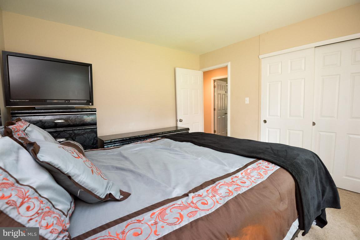 14943 Hydrus Road Silver Spring, MD 20906 - Photo 22 of 27 Bedroom