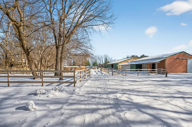 $899,900 | 21851 Calmor Avenue, Prior Lake, MN 55372