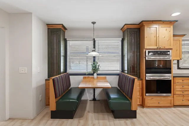 $899,900 | 21851 Calmor Avenue, Prior Lake, MN 55372