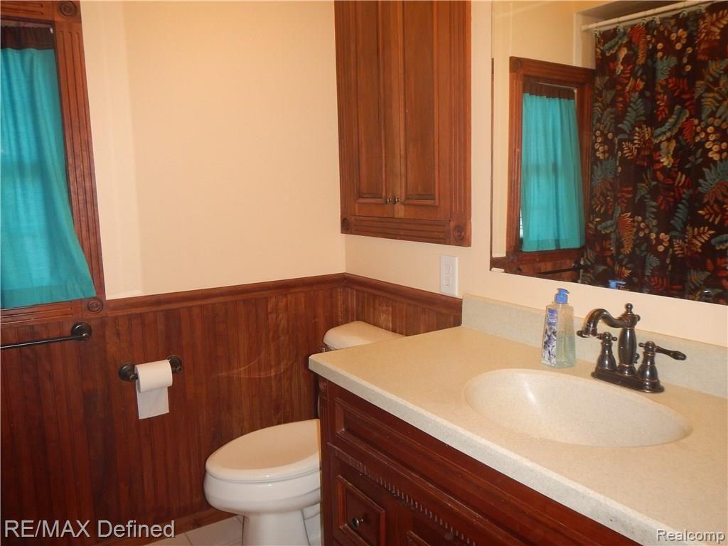 6397 South State Road Goodrich, MI 48438 - Photo 25 of 29 Full Bath
