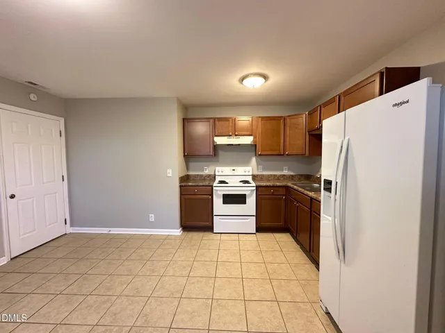 $1,700 | 1304 Seabrook Road, Raleigh, NC 27610