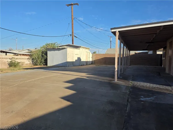 $1,725 | 117 Metropolitan Drive, Henderson, NV 89015