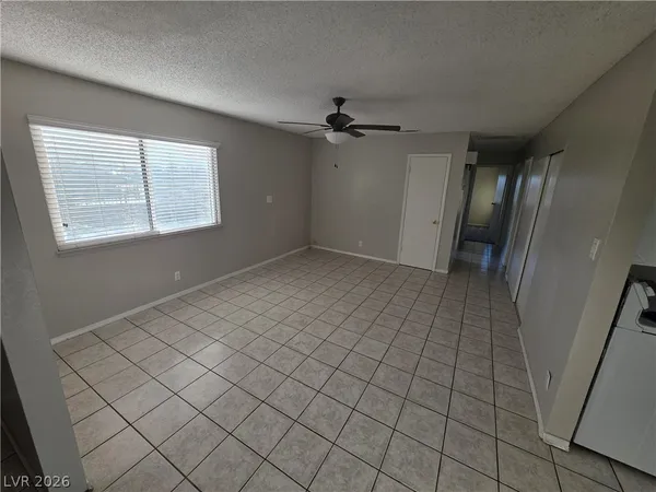 $1,725 | 117 Metropolitan Drive, Henderson, NV 89015