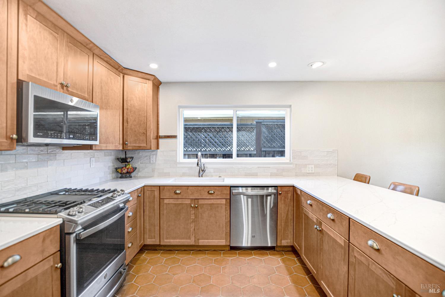 2236 Mission Boulevard Santa Rosa, CA 95409 - Photo 16 of 44