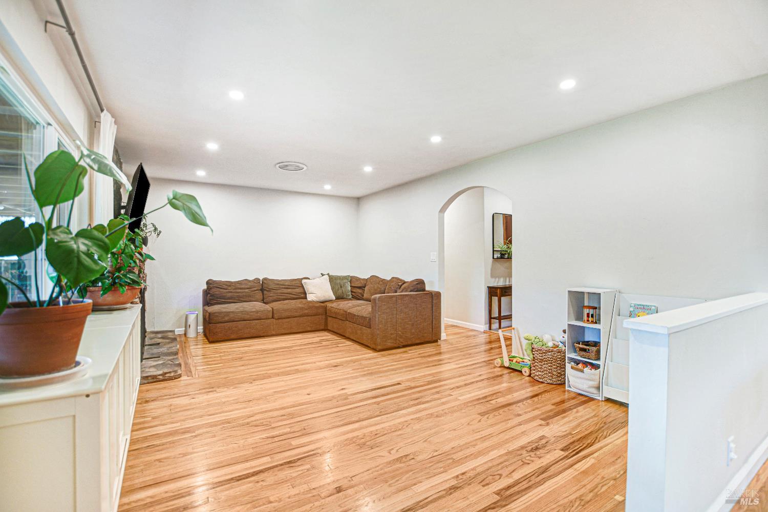 2236 Mission Boulevard Santa Rosa, CA 95409 - Photo 7 of 44