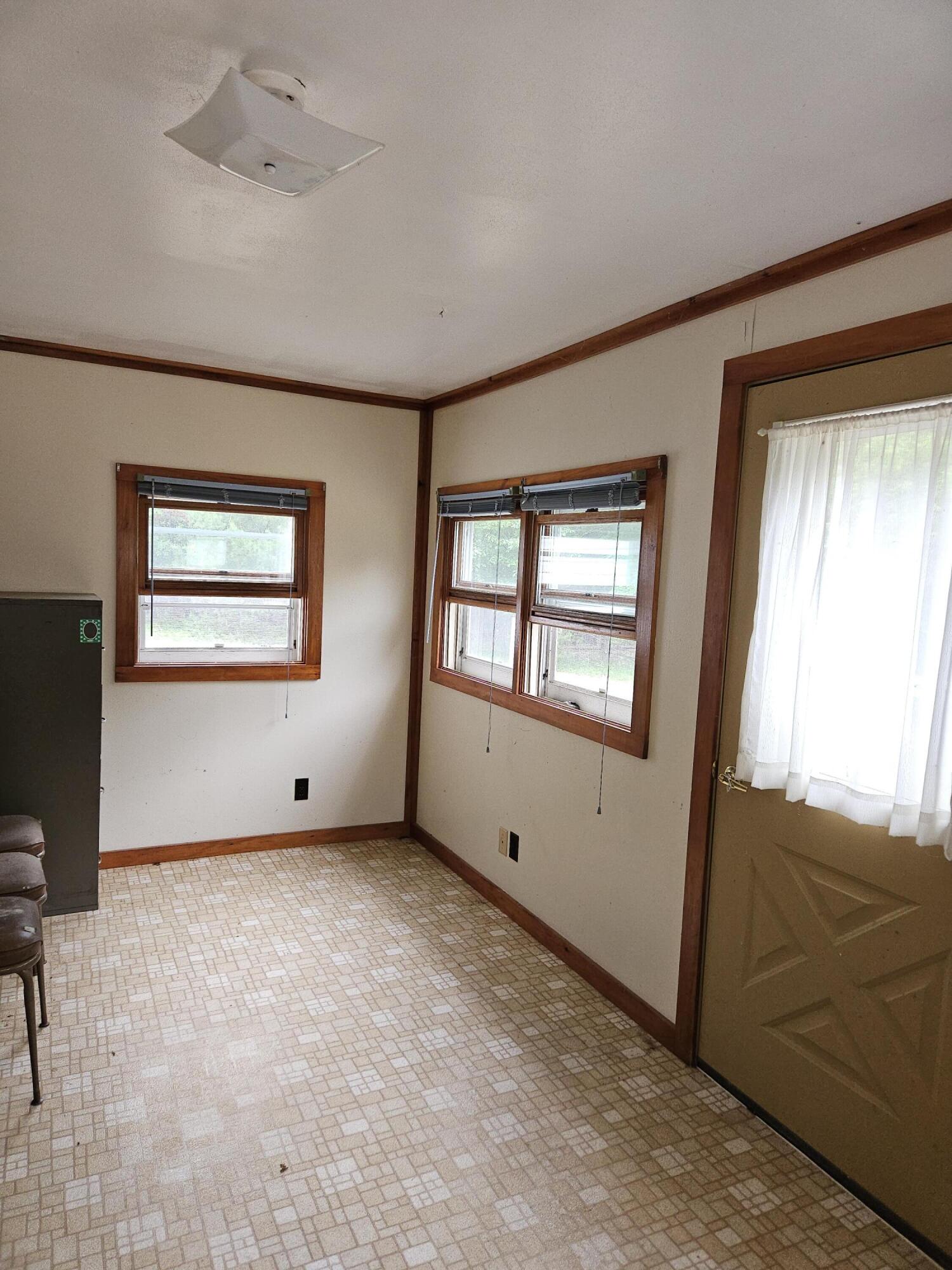 1504 Atom Road Lincoln, WI 54666 - Photo 20 of 36 Mudroom