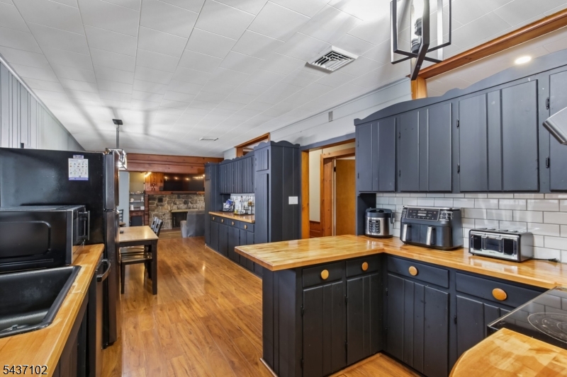 52 Charlestown Road Hampton, NJ 08827 - Photo 12 of 23