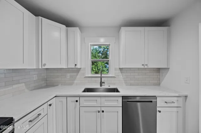 $449,000 | 708 Bonham Avenue, Wilmington, NC 28403