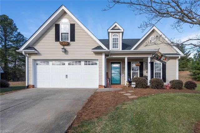 $318,000 | 5870 Ferntree Court, Pfafftown, NC 27040