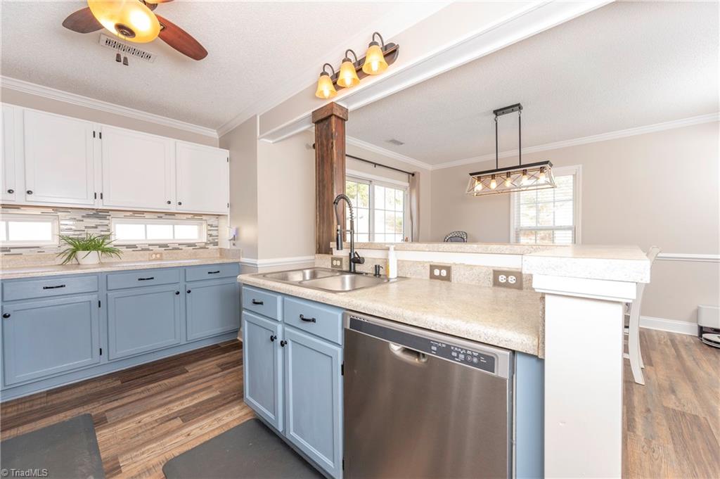 5870 Ferntree Court Pfafftown, NC 27040 - Photo 8 of 28