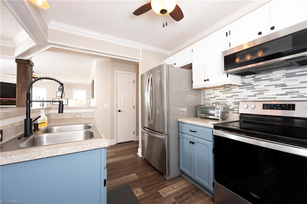 5870 Ferntree Court Pfafftown, NC 27040 - Photo 9 of 28