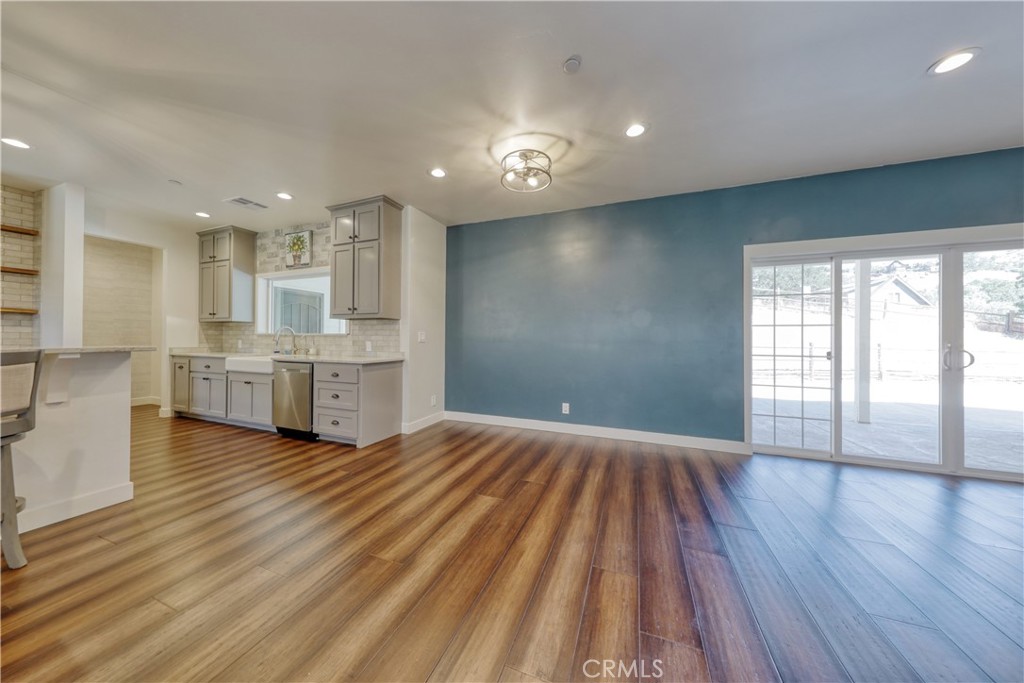 25904 Bear Valley Road Tehachapi, CA 93561 - Photo 10 of 66