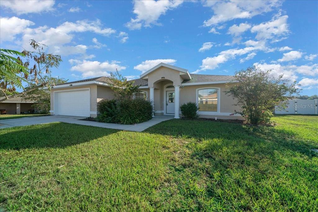 12205 Southeast 100th Court Belleview, FL 34420 - Photo 3 of 73