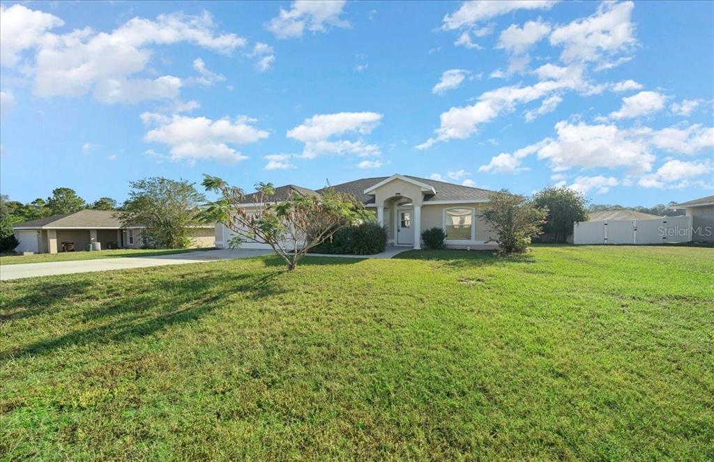 12205 Southeast 100th Court Belleview, FL 34420 - Photo 5 of 73