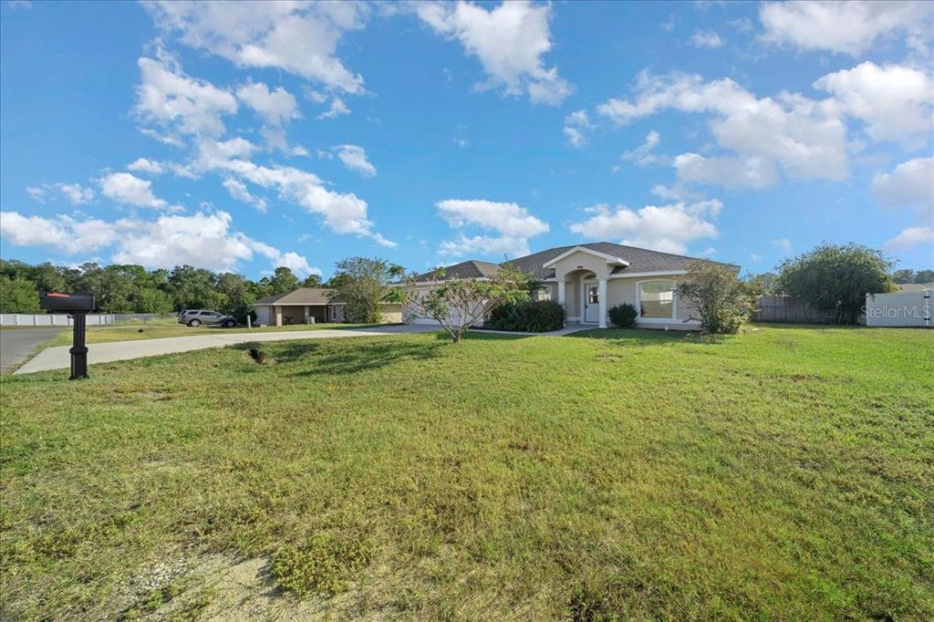 12205 Southeast 100th Court Belleview, FL 34420 - Photo 6 of 73