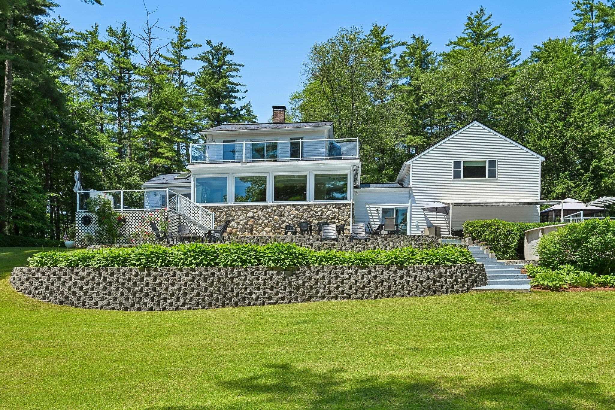 76 Holts Point Road Hampstead, NH 03841 - Photo 3 of 56