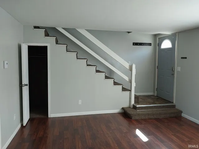 $950 | 127 West Jackson Street, Unit 22 22, Galveston, IN 46932