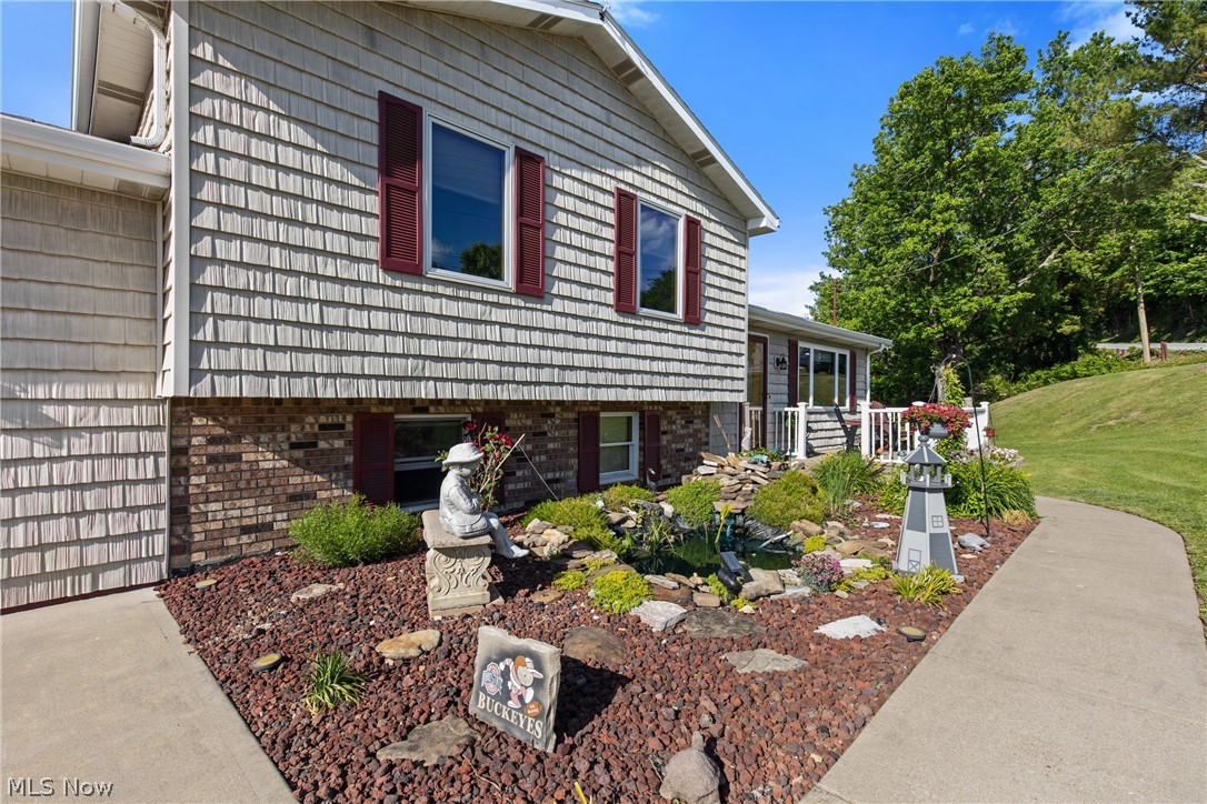 64243 Sand Hill Road Bellaire, OH 43906 - Photo 4 of 40