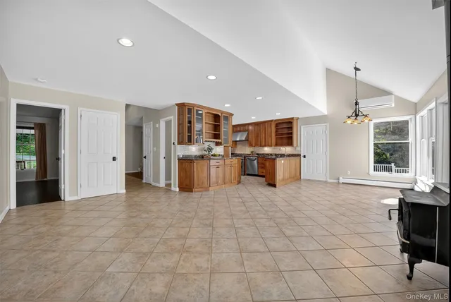 $825,000 | 172 Shields Road, Red Hook, NY 12571