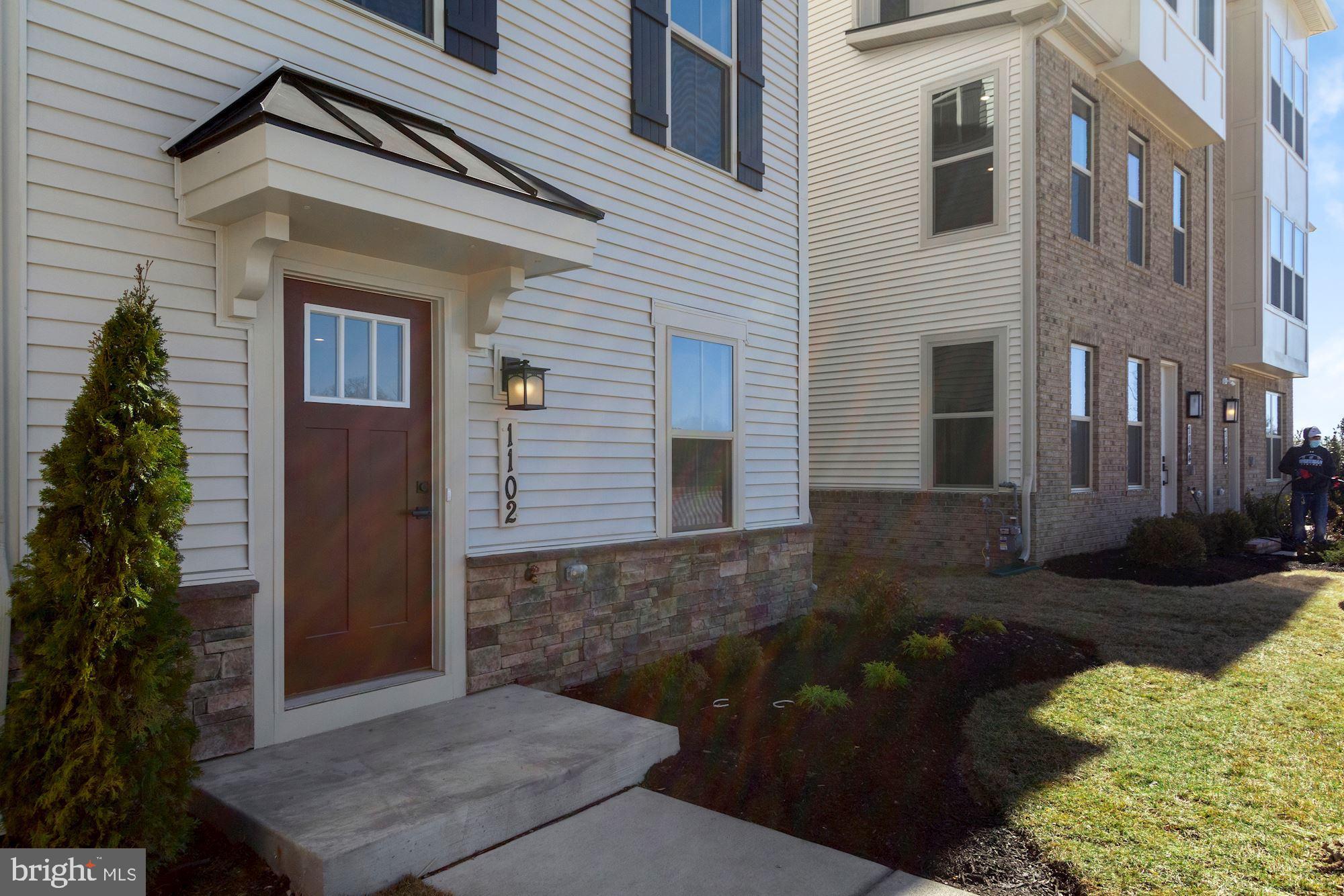 1102 Patuxent Greens Drive Laurel, MD 20708 - Photo 5 of 34