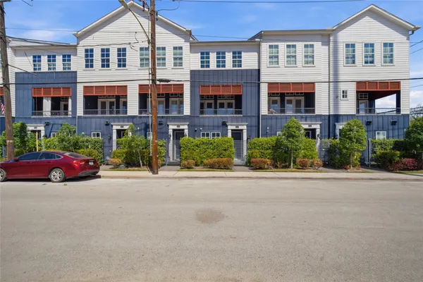 $2,850 | 707 Bringhurst Street, Houston, TX 77020