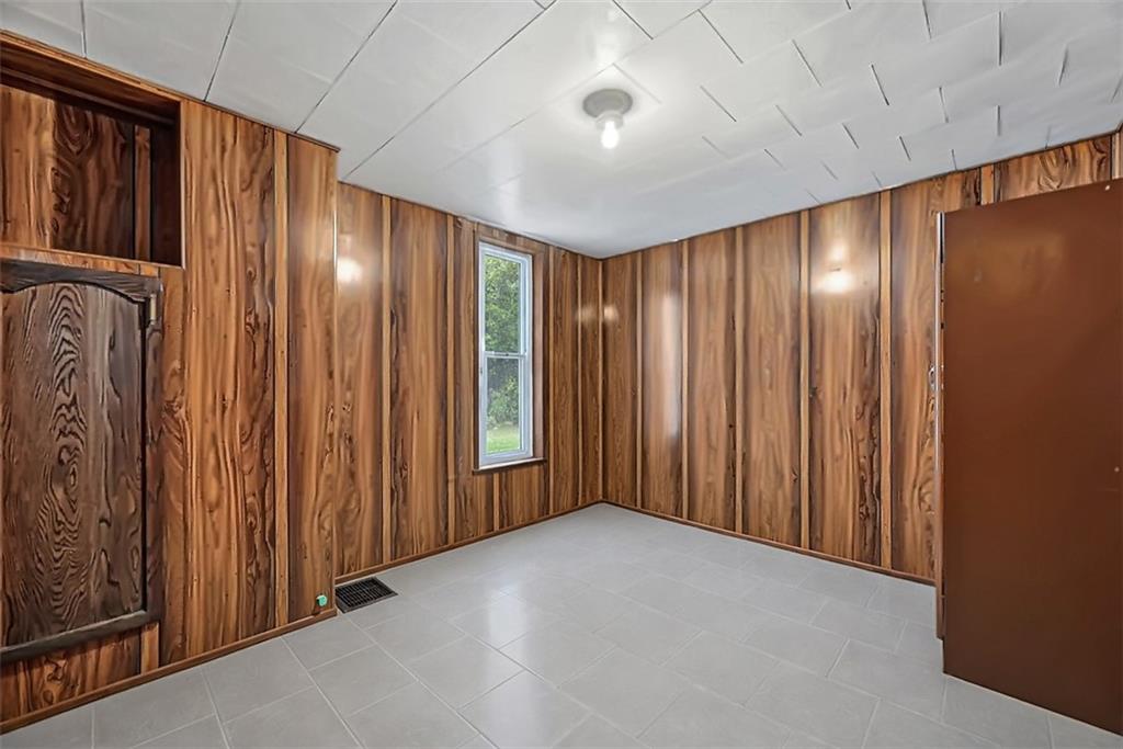 352 39th Street Pittsburgh, PA 15201 - Photo 13 of 26