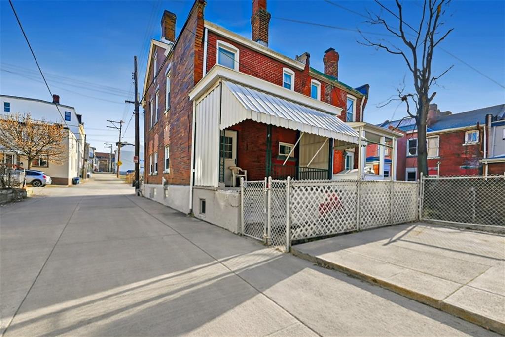 352 39th Street Pittsburgh, PA 15201 - Photo 21 of 26