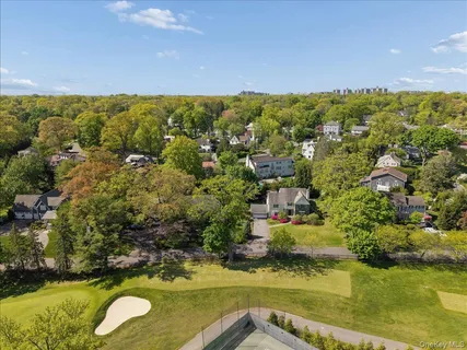 $1,199,000 | 21 Country Club Lane, Pelham, NY 10803