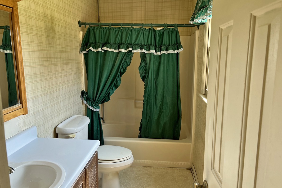 179 Honeysuckle Road Franklin, KY 42134 - Photo 8 of 17 Gallery Image 8