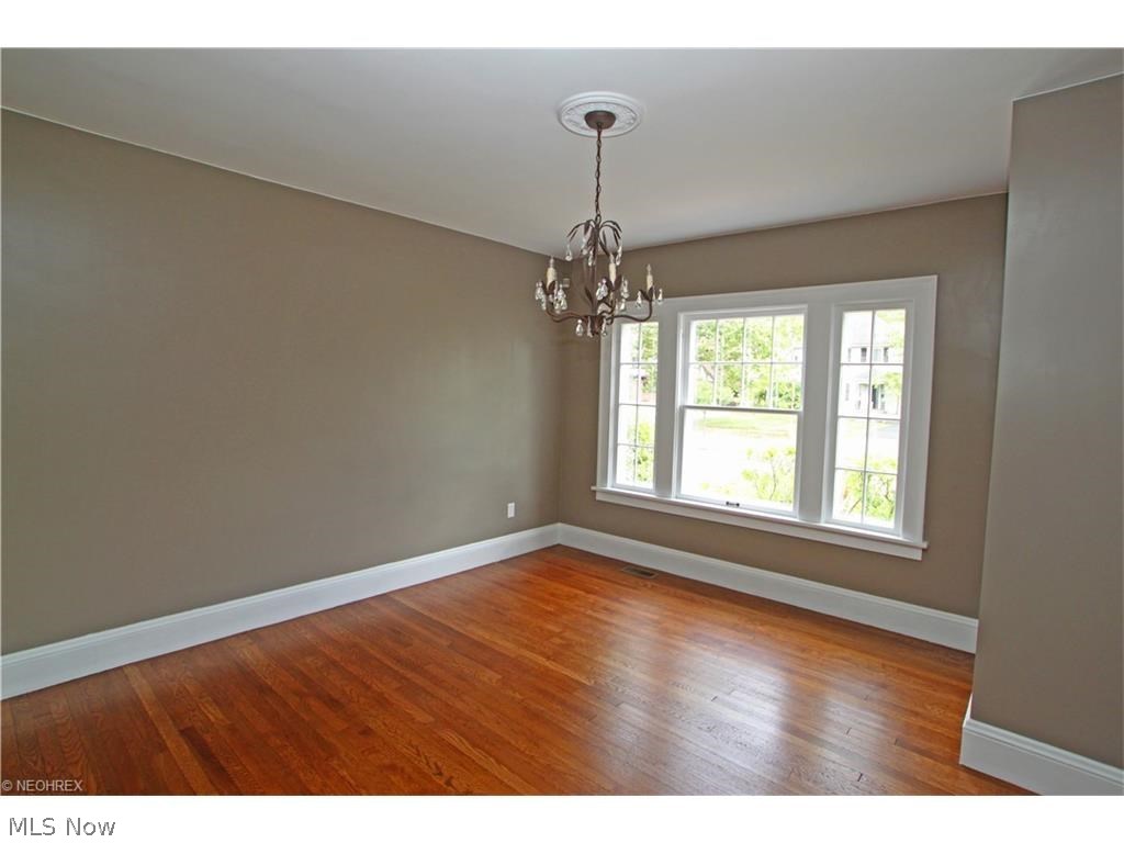 3280 Stockholm Road Cleveland, OH 44120 - Photo 8 of 35