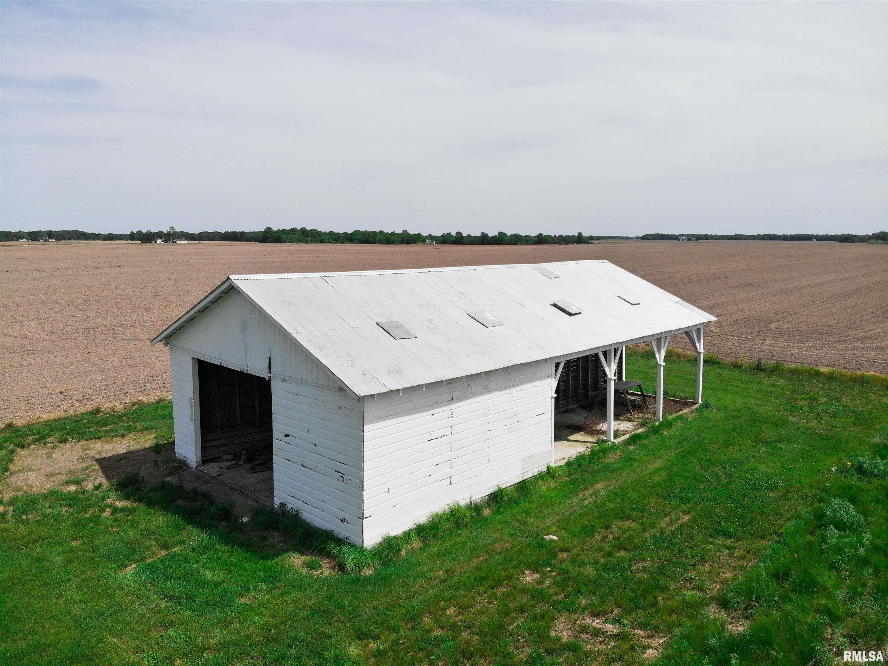 910 Middleton Street Iuka, IL 62849 - Photo 51 of 57