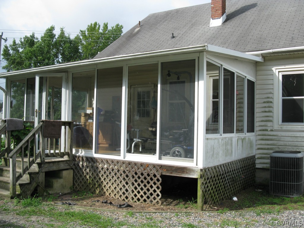 2232 New Market Road Henrico, VA 23231 - Photo 2 of 11 Gallery Image 2