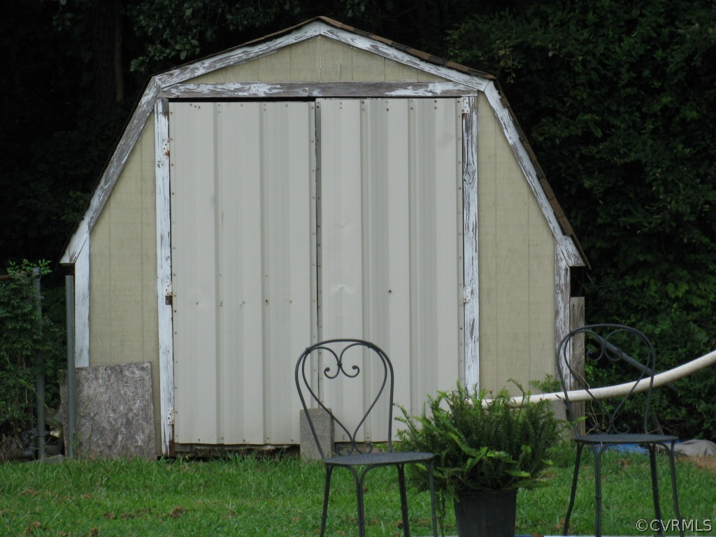 2232 New Market Road Henrico, VA 23231 - Photo 4 of 11 Gallery Image 4