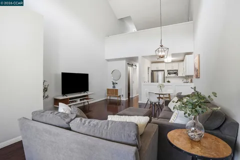 $476,000 | 700 Suntree Lane, Unit 711, Pleasant Hill, CA 94523