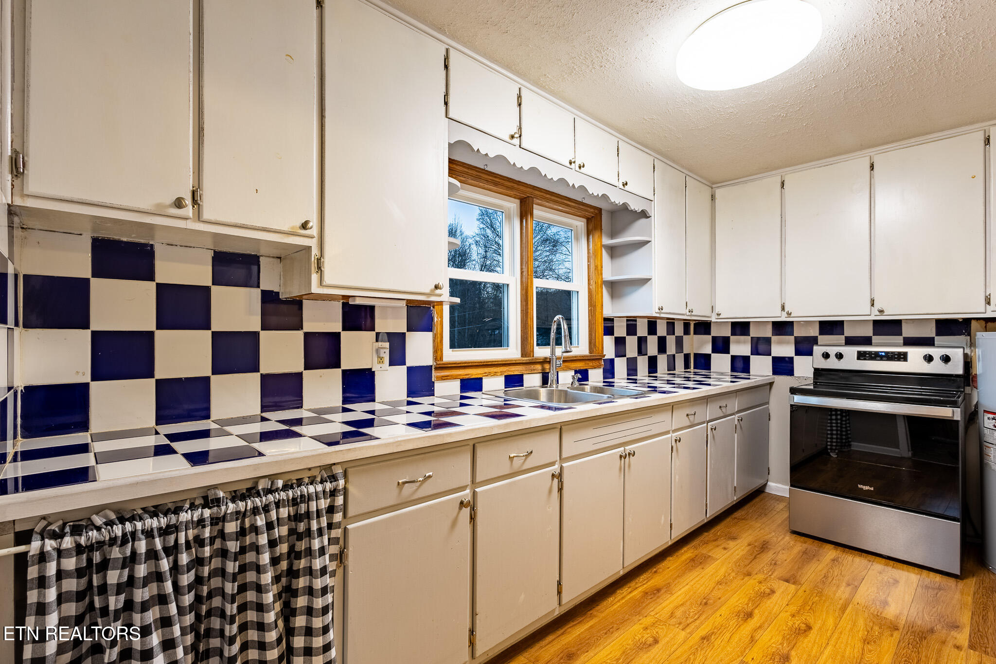 8418 Coppock Road Corryton, TN 37721 - Photo 13 of 42 1N9A8536-HDR