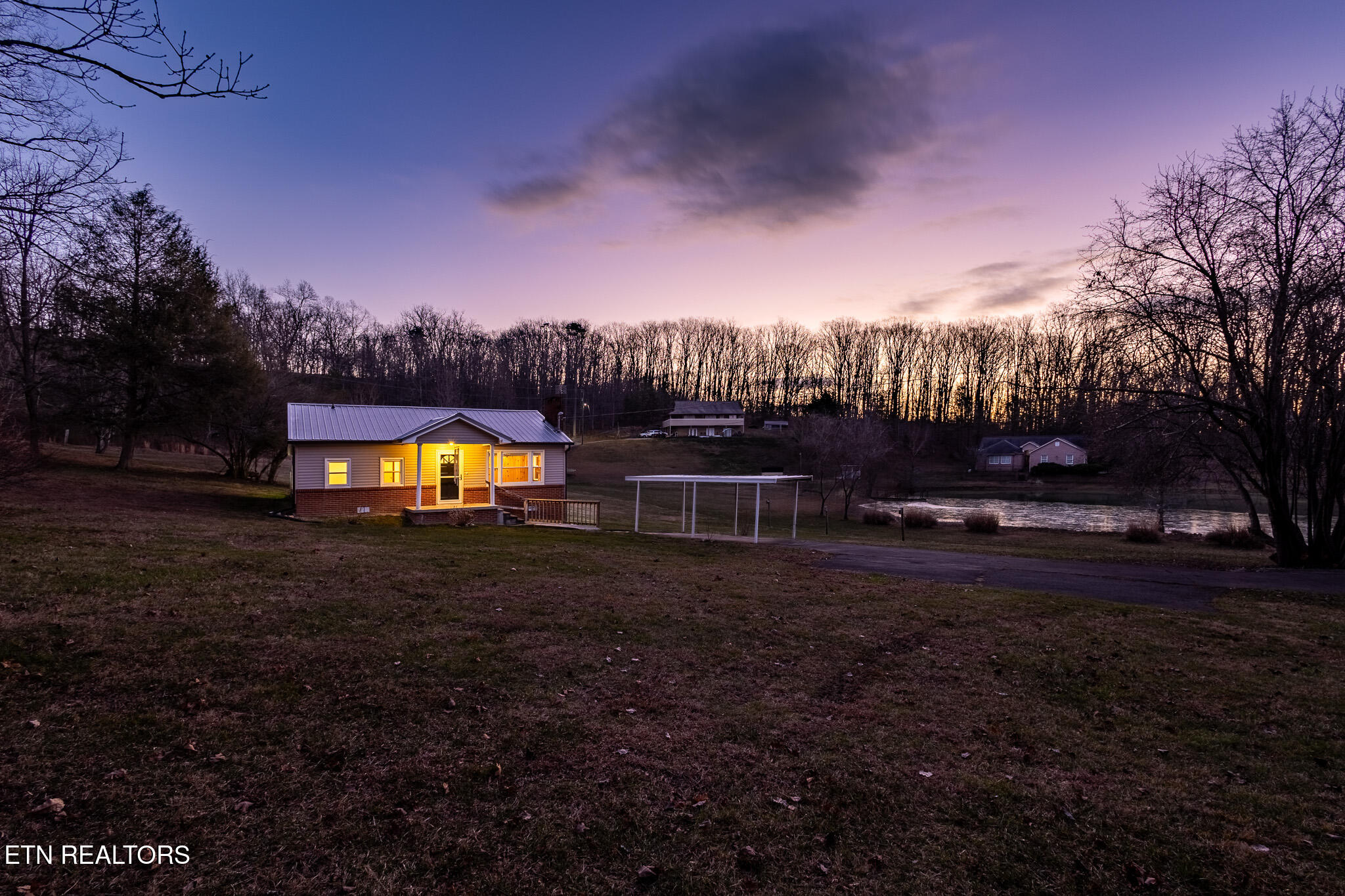 8418 Coppock Road Corryton, TN 37721 - Photo 4 of 42 1N9A8446-HDR (1)