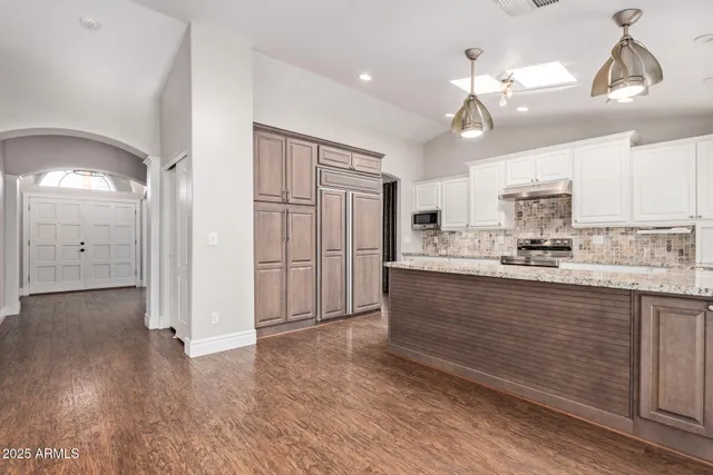 $1,275,000 | 915 West Grand Caymen Drive, Gilbert, AZ 85233