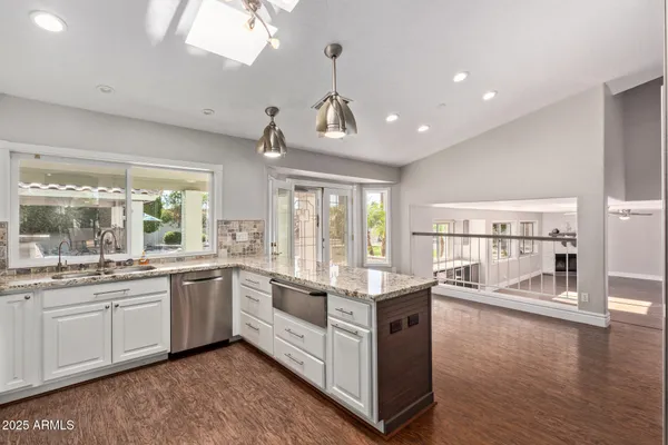 $1,224,000 | 915 West Grand Caymen Drive, Gilbert, AZ 85233