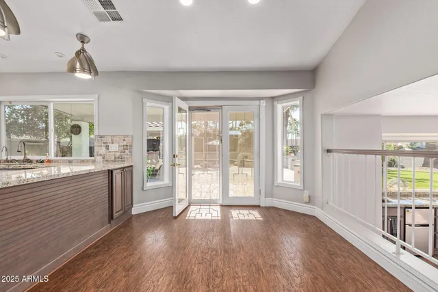 $1,275,000 | 915 West Grand Caymen Drive, Gilbert, AZ 85233